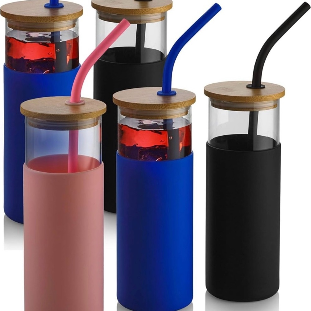 18oz Glass Tumblers with Lids and Straws